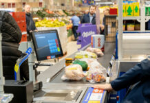 Atklāts, kuri produkti no jūlija kļūs vēl lētāki