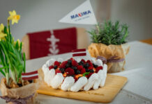 Patriotiskā kūka 4. maija svētkiem