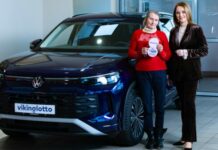 “Es to pat nosapņoju!” Kundze no Tumes tiek pie lepna auto