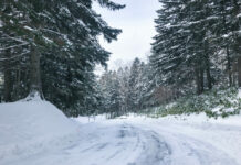 Apgrūtināta braukšana visā Latvijā; Esi uzmanīgs uz ceļa!