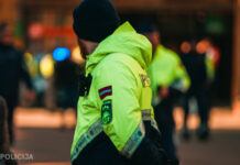 Imantā pie skolas manīts dīvains vīrietis – viņam tur atgriežoties vēlreiz, policija rīkojas nekavējoties!