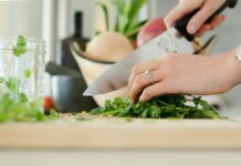 Trešās dienas kotletes virtuvē? 6 vienkārši paradumi, kā samazināt pārtikas atkritumus