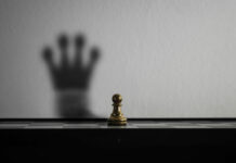 Uzmanību nākamajām 48 stundām: 4 zodiaka zīmēm var pavērties ļoti negaidīta iespēja
