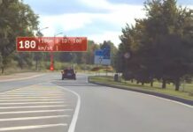 Ventspilī no policijas bēg ar 197 km/h, ceļu turpinot labības laukā – VIDEO